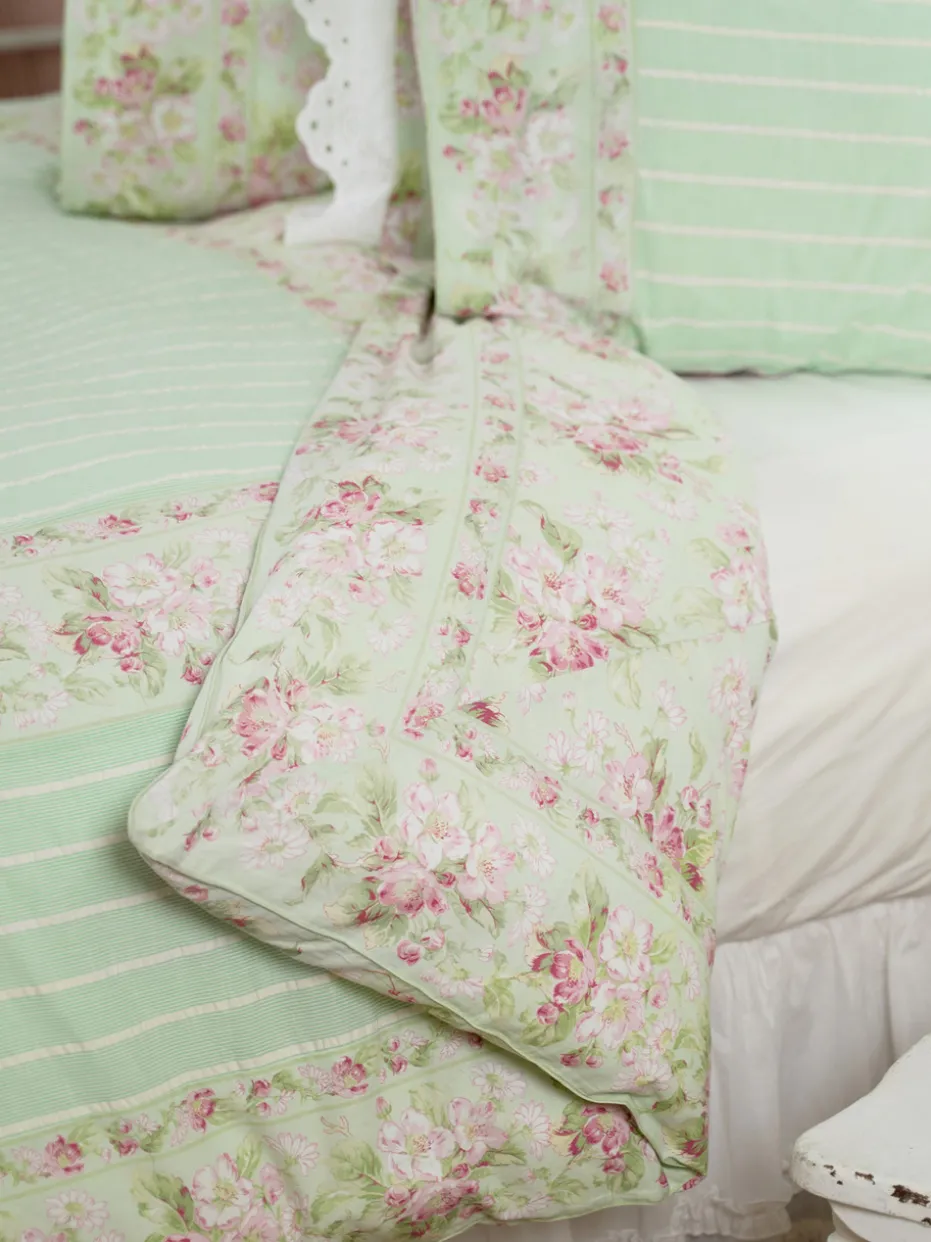 Apple Blossom Queen Duvet Pillowcase Set - Light Green