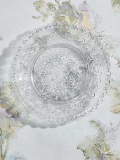 Chantilly Glass Plates Set of 4 - Clear