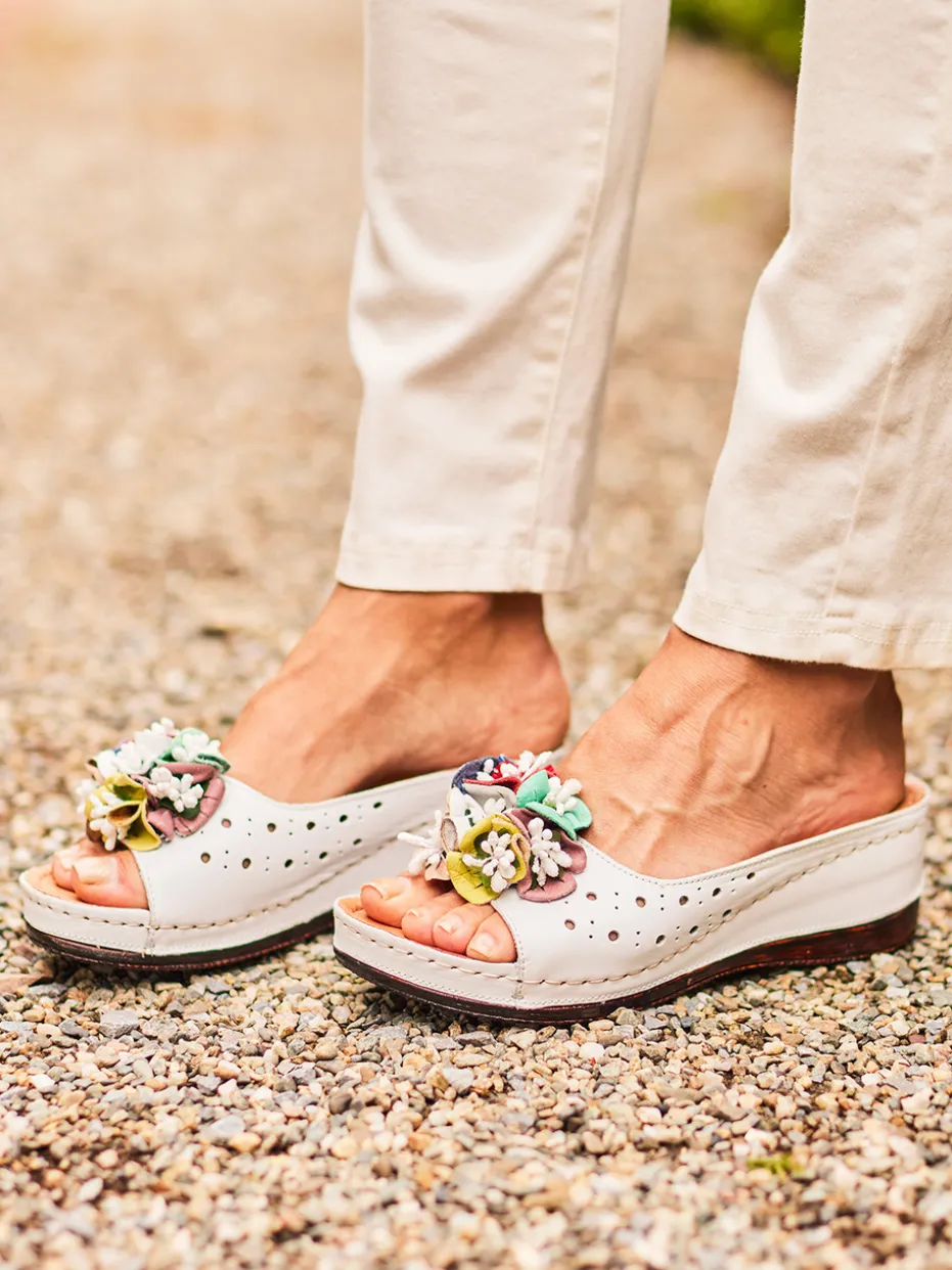 Flowerchild Sandal - White