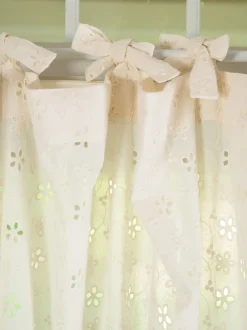 Katie Curtain