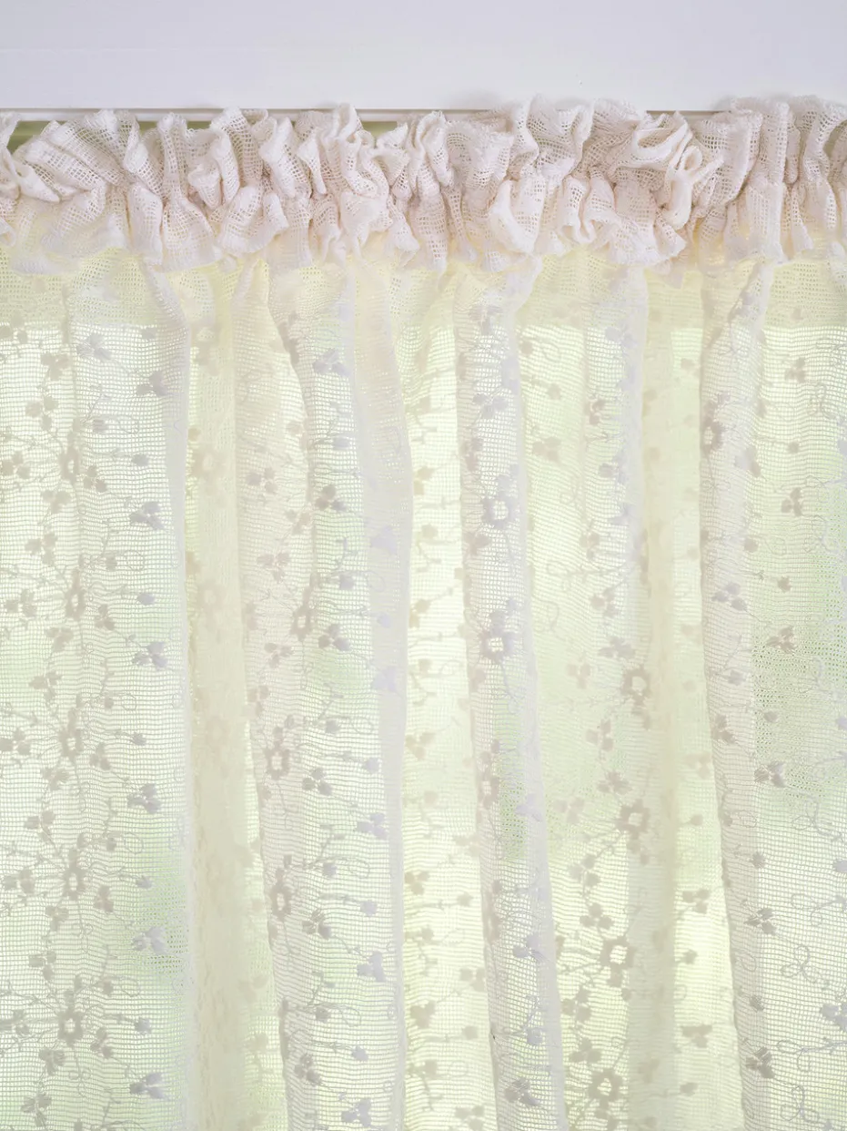 Layla's Lace Valance