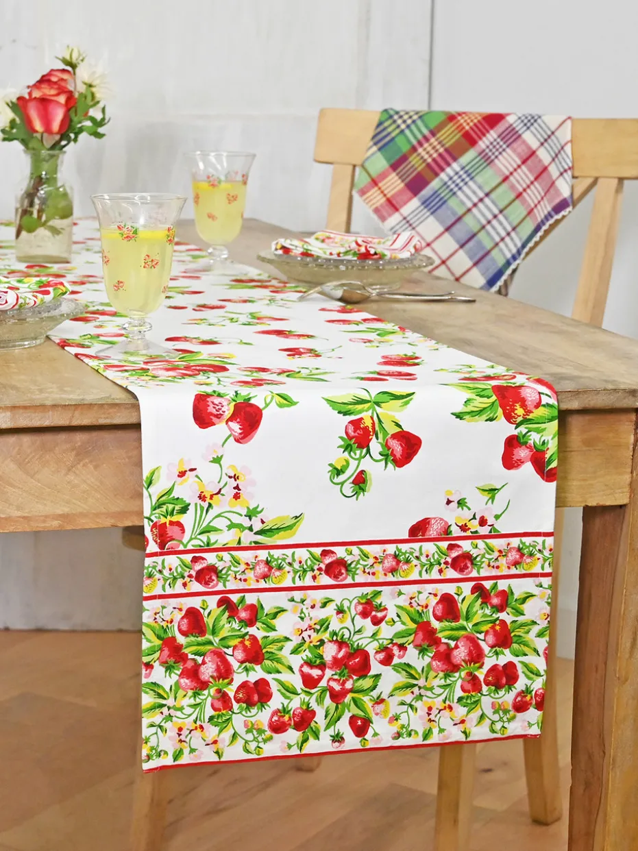 Strawberry Basket Runner